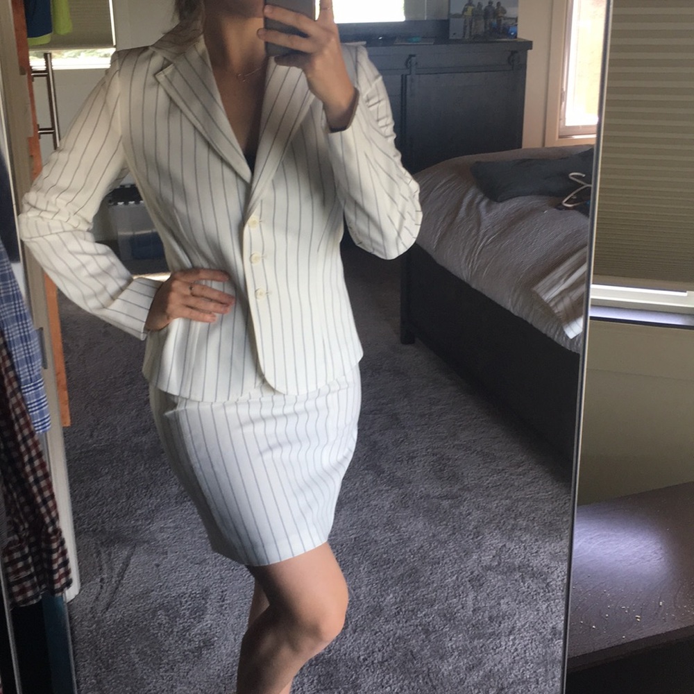 Matching business set